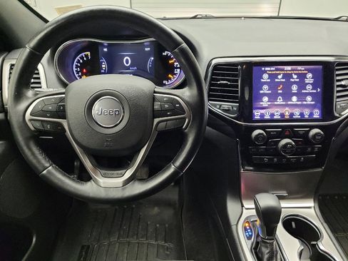 Used 2019 Jeep Grand Cherokee Altitude image 22