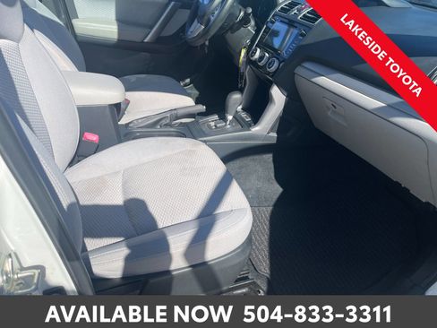 Used 2018 Subaru Forester 2.5i Premium image 18