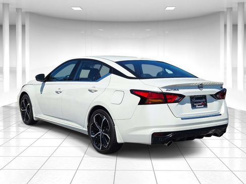Used 2023 Nissan Altima 2.5 SR FWD image 5