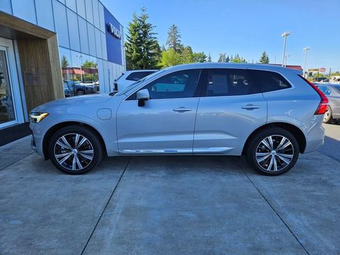 Used 2023 Volvo XC60 T8 Ultimate AWD/4WD image 8