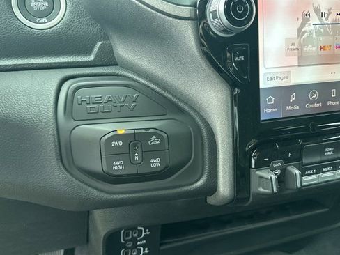 New 2026 RAM 2500 Tradesman AWD/4WD image 28