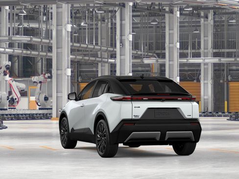 New 2026 Toyota C-HR AWD/4WD image 7