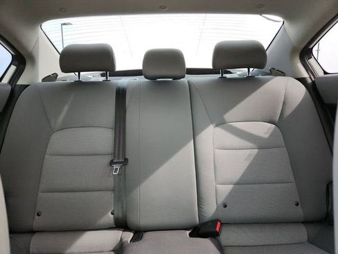 Used 2017 Kia Forte LX image 11