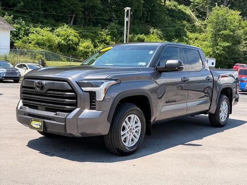 Used 2023 Toyota Tundra SR5 w/ SR5 Premium Package AWD/4WD image 9