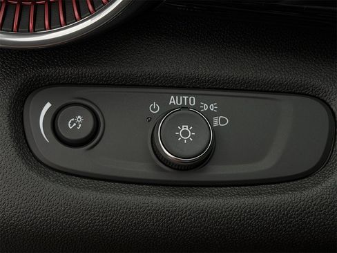 New 2026 Chevrolet Trax RS w/ Sunroof Package image 20