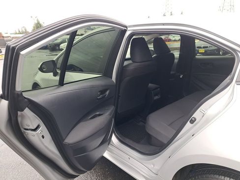 Used 2023 Toyota Corolla LE image 12