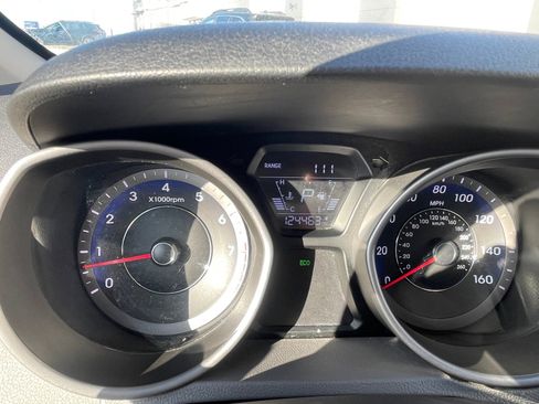 Used 2015 Hyundai Elantra Sport image 3