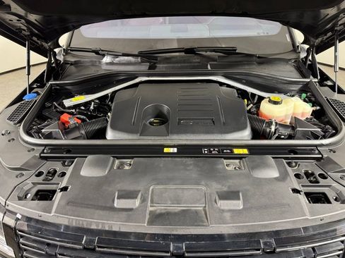 Used 2023 Land Rover Range Rover Sport SE Dynamic image 36
