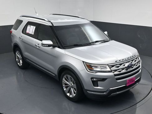 Used 2019 Ford Explorer Limited w/ Class III Trailer Tow Package image 12