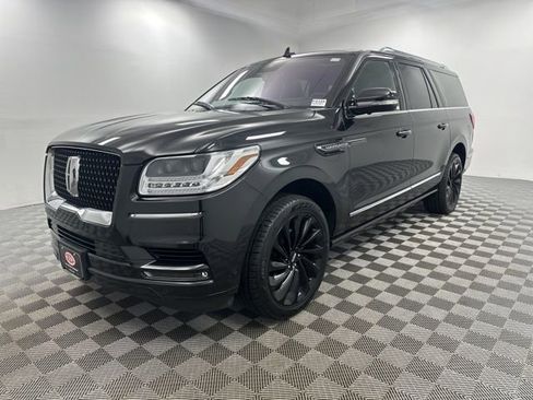 Used 2020 Lincoln Navigator L Reserve w/ Equipment Group 208A Reserve AWD/4WD image 3