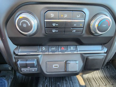 Used 2019 GMC Sierra 1500 4x4 Crew Cab w/ Convenience Package image 33