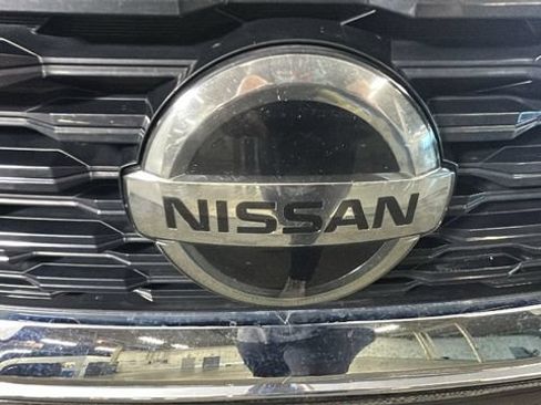 Used 2021 Nissan Rogue SV AWD/4WD image 9