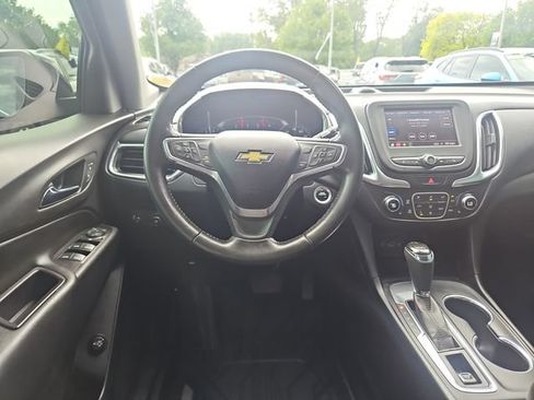 Used 2020 Chevrolet Equinox LT w/ Driver Convenience Package FWD image 14