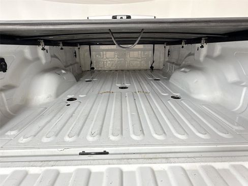 Used 2024 RAM 3500 Tradesman w/ Chrome Appearance Group image 21