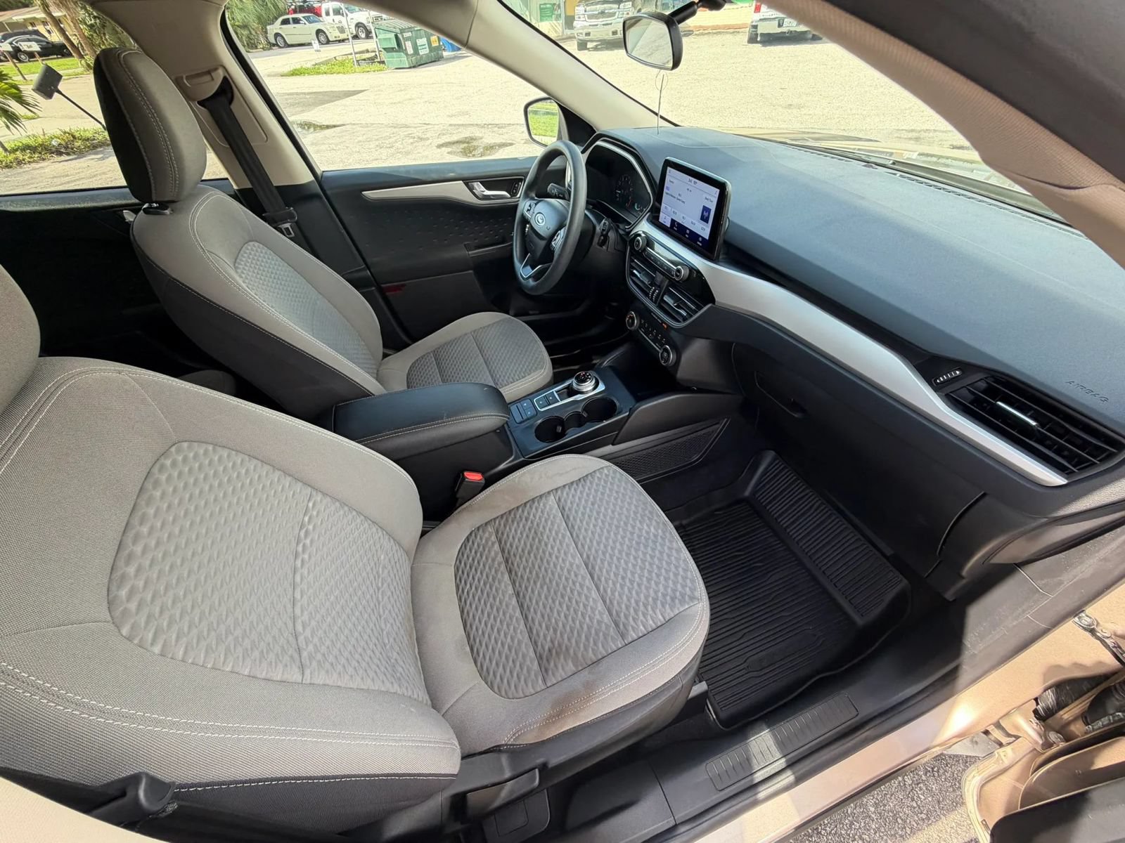 Used 2020 Ford Escape SE AWD/4WD image 25