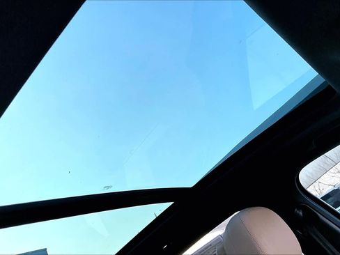 Used 2020 Porsche Cayenne image 13