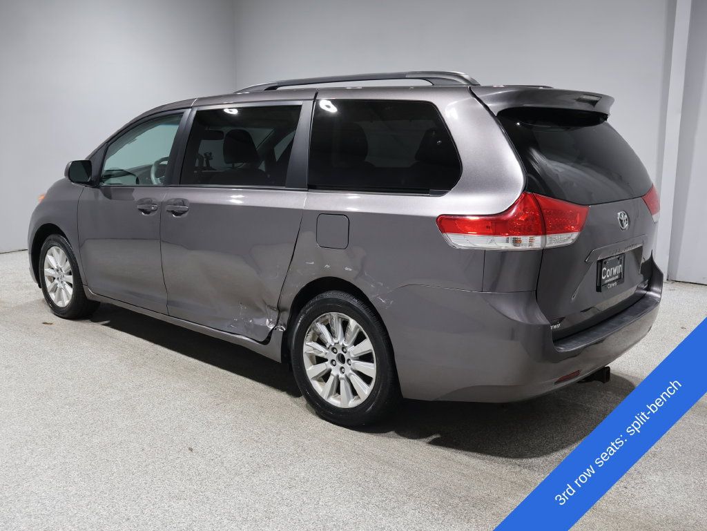 Used 2012 Toyota Sienna LE w/ Towing Pkg AWD/4WD image 4