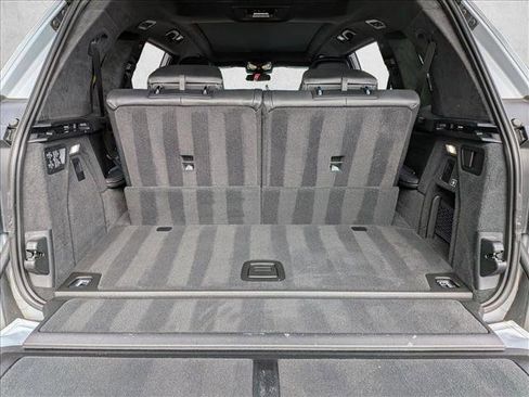 Used 2023 BMW X7 xDrive40i w/ M Sport Package image 6