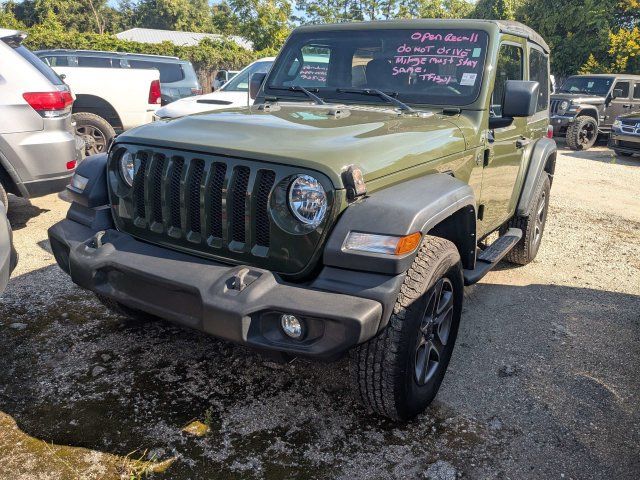 Used 2023 Jeep Wrangler Sport AWD/4WD image 2