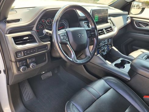 Used 2021 Chevrolet Tahoe RST w/ Luxury Package AWD/4WD image 16