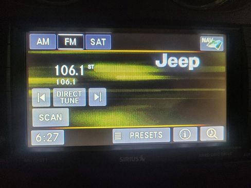 Used 2017 Jeep Patriot High Altitude AWD/4WD image 25