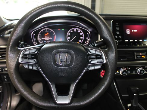 Used 2019 Honda Accord LX image 10