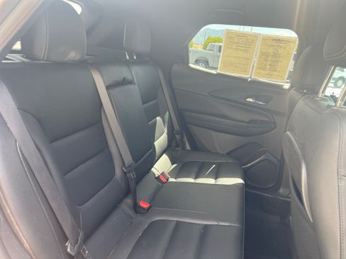 Used 2021 Chevrolet TrailBlazer ACTIV w/ Technology Package AWD/4WD image 28