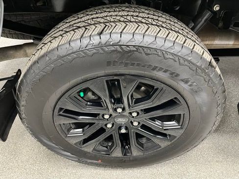 Used 2024 Ford F150 Lariat w/ Bed Utility Package AWD/4WD image 17