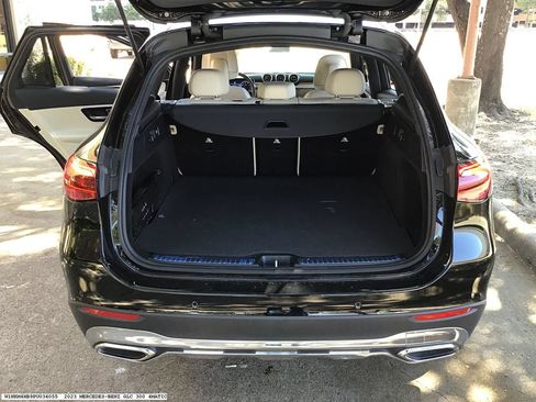 Used 2023 Mercedes-Benz GLC 300 4MATIC image 10