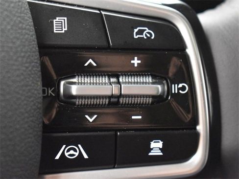 Certified 2025 Kia Carnival SX Prestige image 27