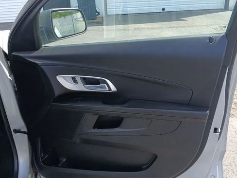 Used 2014 Chevrolet Equinox LS FWD image 24