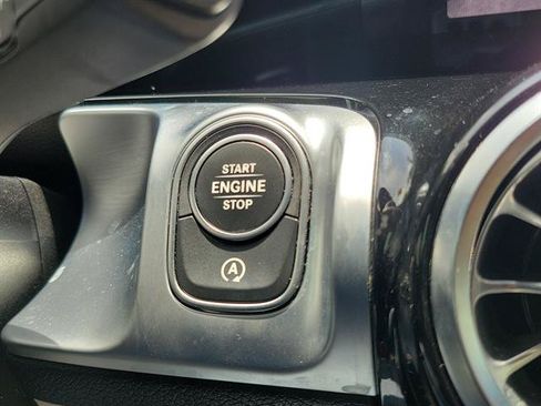 Used 2022 Mercedes-Benz GLB 250 4MATIC image 69