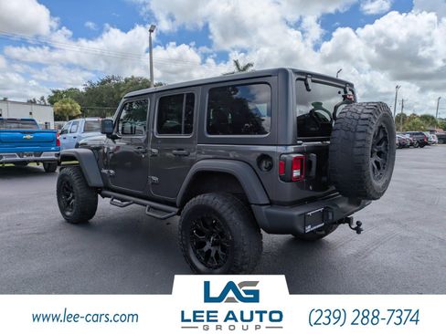 Used 2018 Jeep Wrangler Unlimited Sport S AWD/4WD image 5