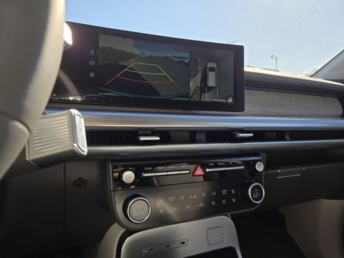 New 2026 Hyundai Ioniq 9 SEL image 18