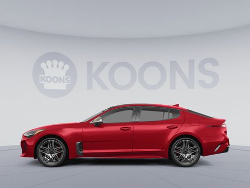Used 2023 Kia Stinger GT2 image 2