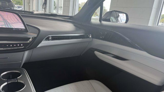 Used 2024 Cadillac Lyriq Luxury w/ LPO, Floor Liner Package AWD/4WD image 32