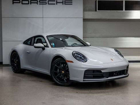 Used 2025 Porsche 911 Carrera image 7