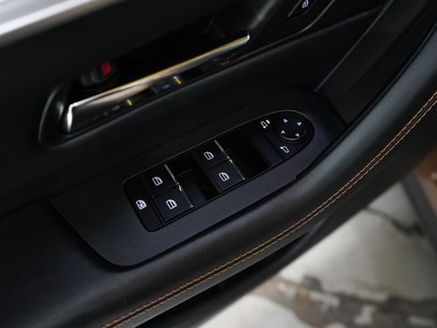 Certified 2025 MAZDA CX-70 Plug-In Hybrid w/ Premium Pkg image 21