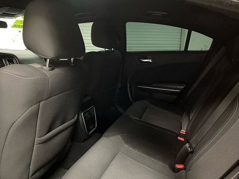 Used 2022 Dodge Charger SXT image 11