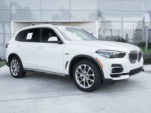 Used 2023 BMW X5 xDrive45e w/ Climate Comfort Package AWD/4WD image 5