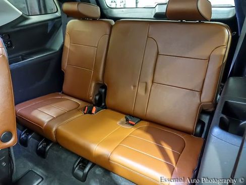 Used 2019 Chevrolet Traverse High Country w/ LPO, Floor Liner Package AWD/4WD image 13