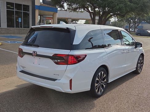 New 2026 Honda Odyssey Elite image 4