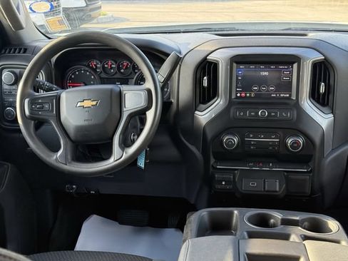 Used 2020 Chevrolet Silverado 1500 Custom w/ Custom Max Trailering Package AWD/4WD image 19