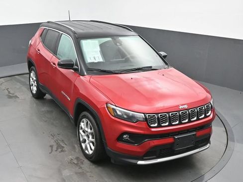 Used 2025 Jeep Compass Limited AWD/4WD image 45