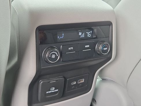 Used 2021 GMC Acadia SLT image 11