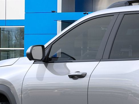 New 2027 Chevrolet Equinox ACTIV w/ Safety and Technology Package AWD/4WD image 12
