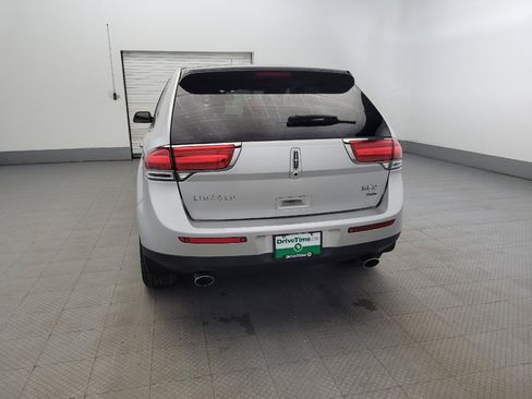 Used 2013 Lincoln MKX image 6