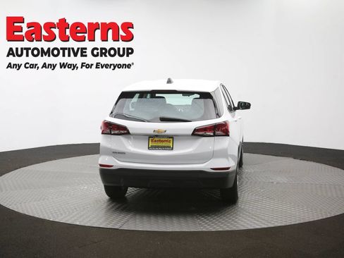 Used 2022 Chevrolet Equinox LS FWD image 36