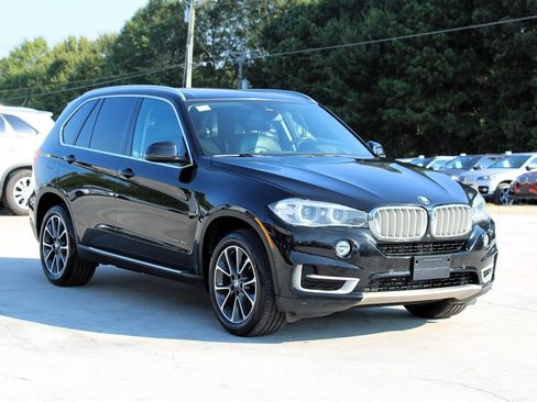 Used 2015 BMW X5 xDrive35d image 9