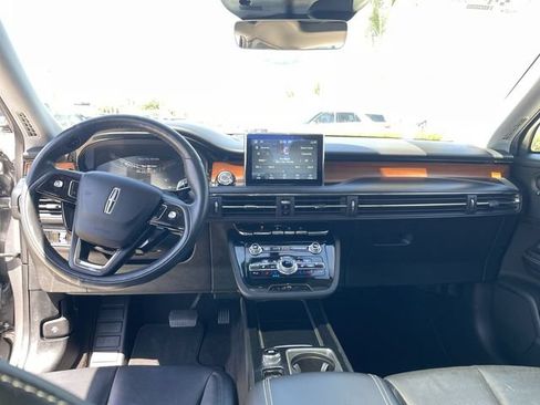Used 2022 Lincoln Corsair Reserve w/ Luxury Package FWD image 20